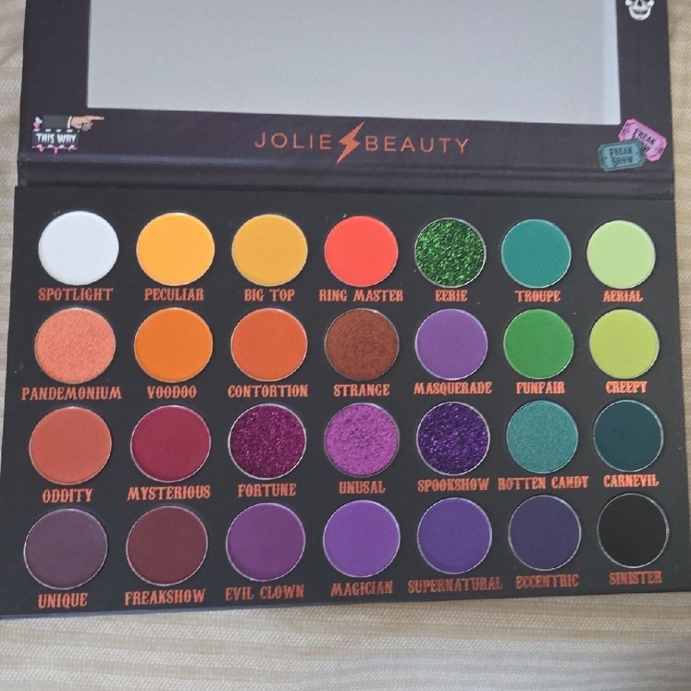 Jolie Beauty Carnevil Palette